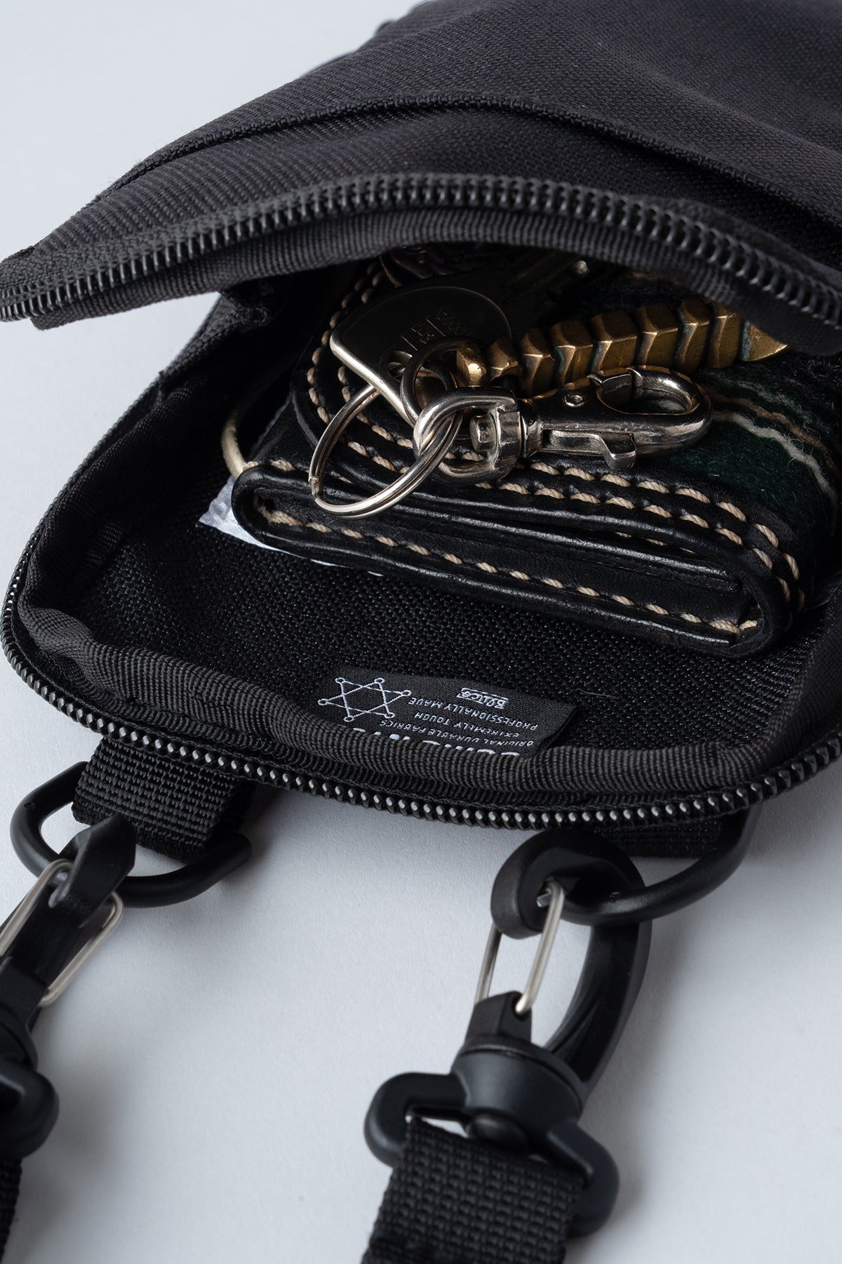 BURIC NYLON MINI POUCH