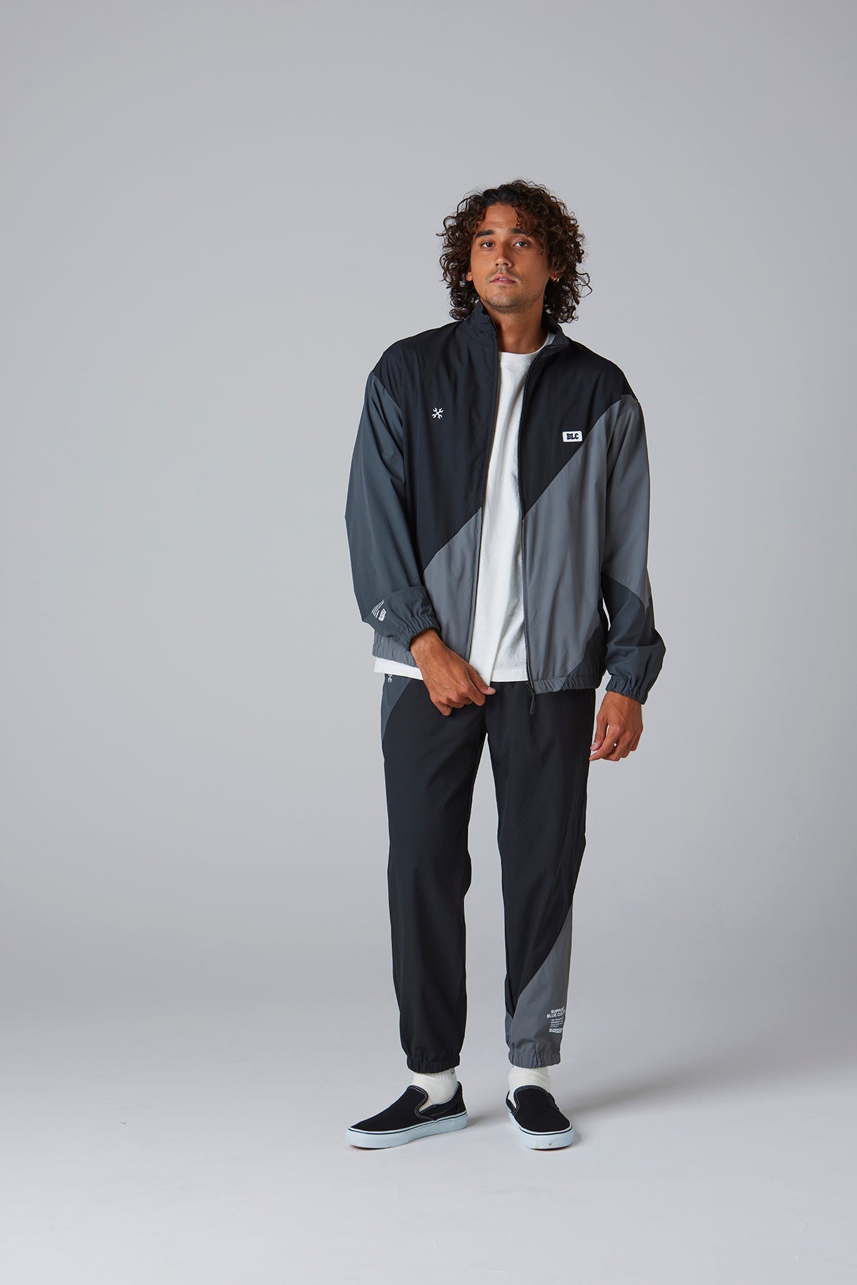 ストレッチトラックジャケット