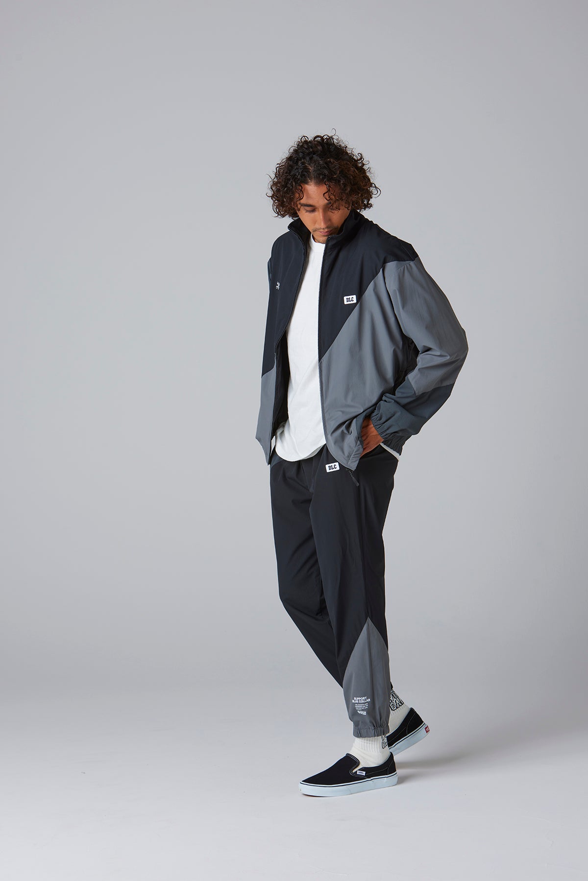 ストレッチトラックジャケット