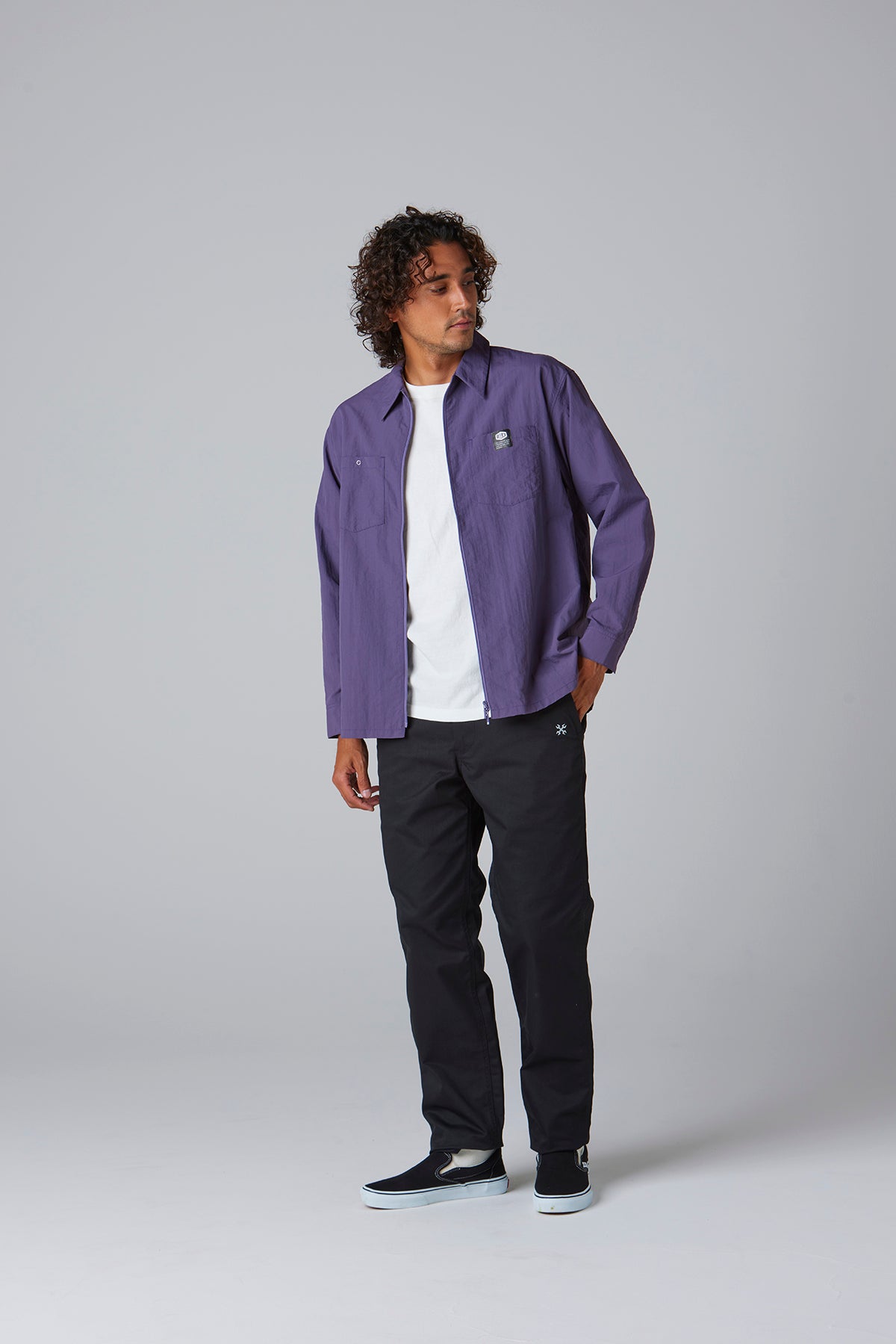 ナイロンフルジップシャツ