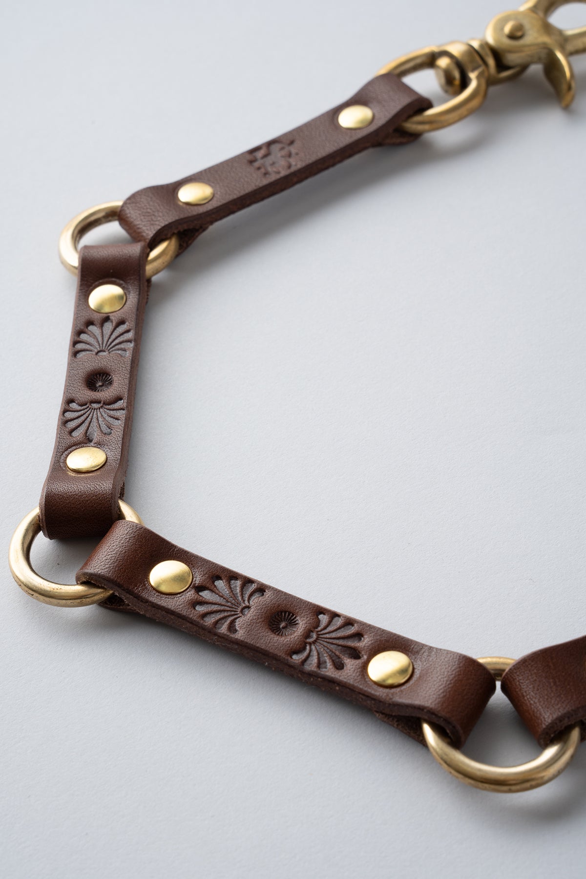 LEATHER WALLET CHAINS