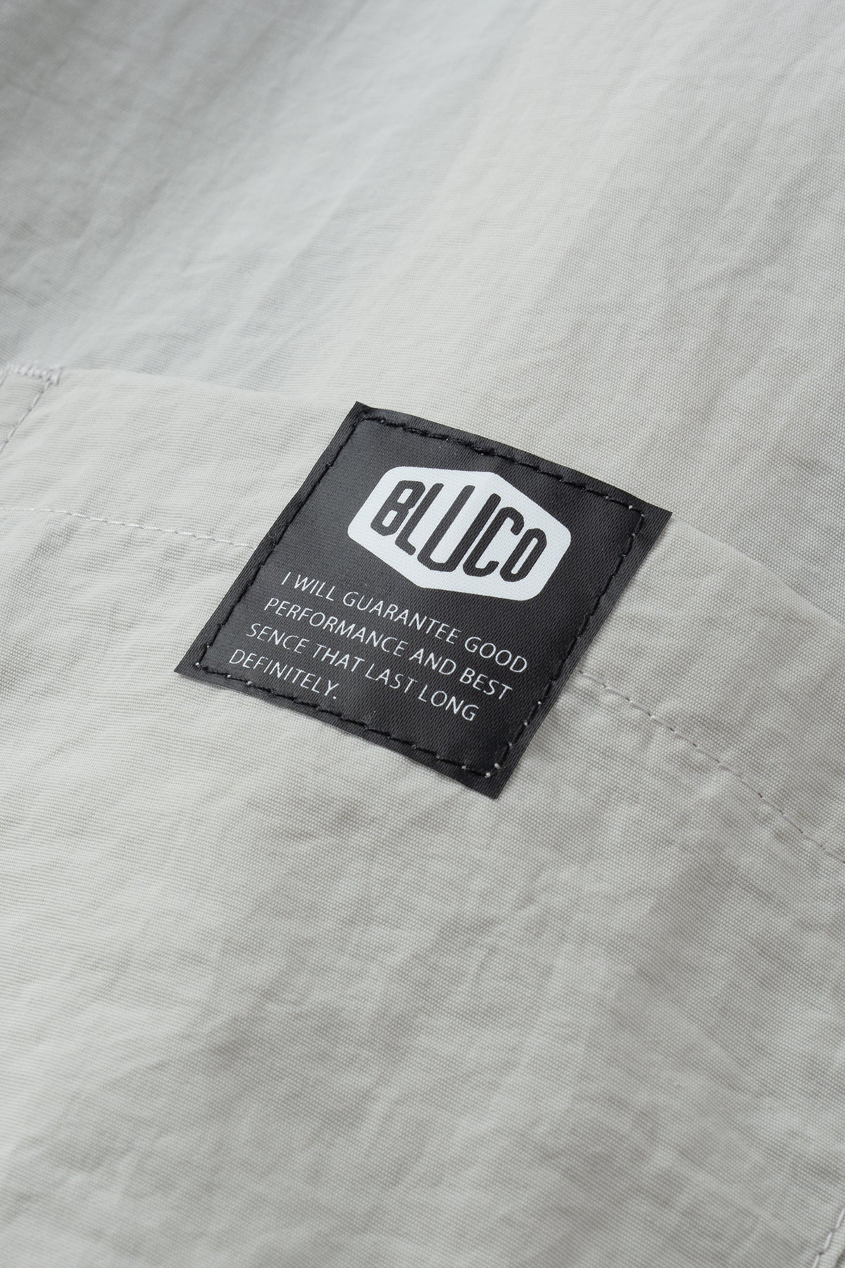 ナイロンフルジップシャツ