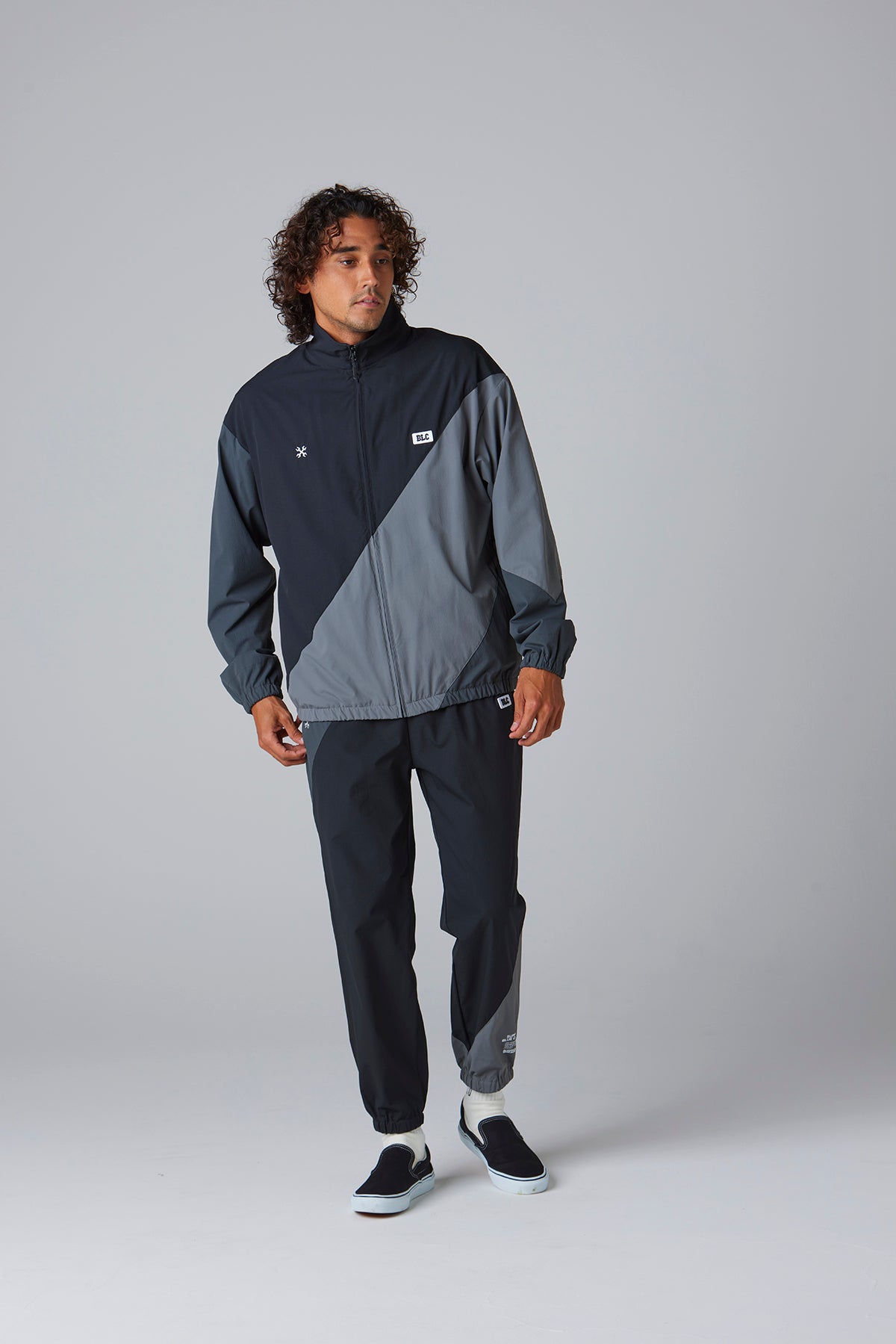 ストレッチトラックジャケット