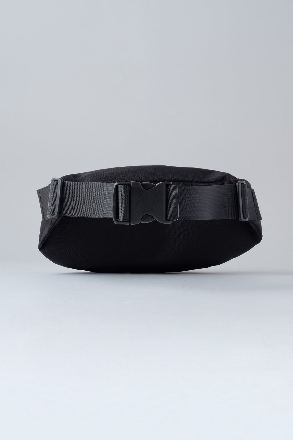 BURIC NYLON BODY BAG