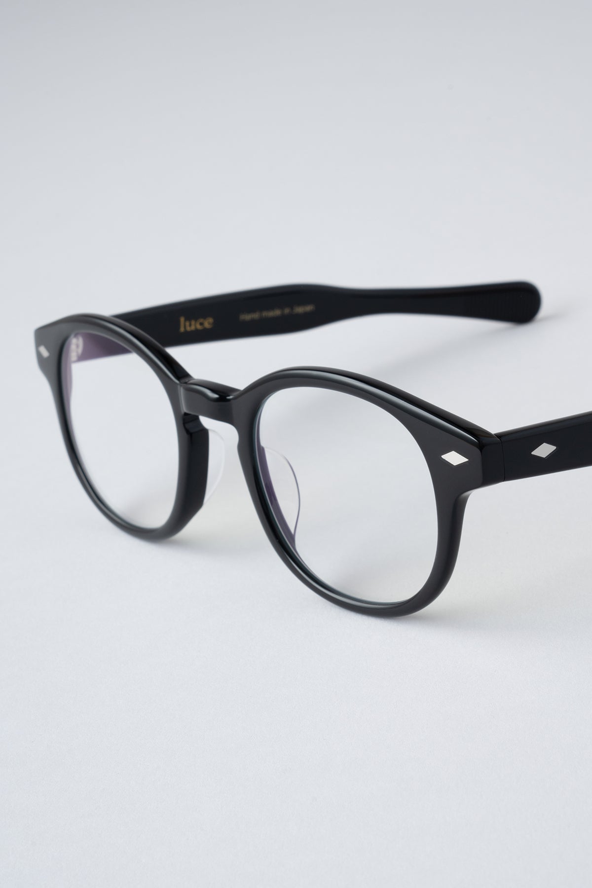 Model-LUCE -Photochromic-