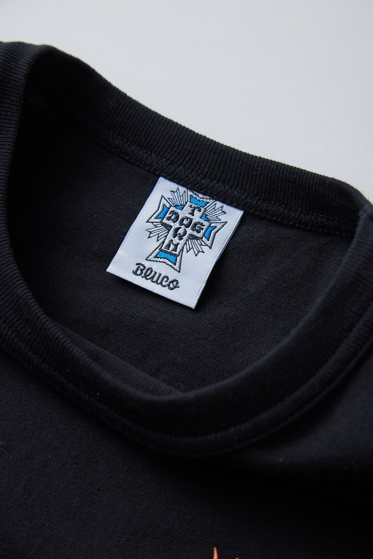 (MOONEYES x DOGTOWN x BLUCO) ポケットTシャツ -Fire-