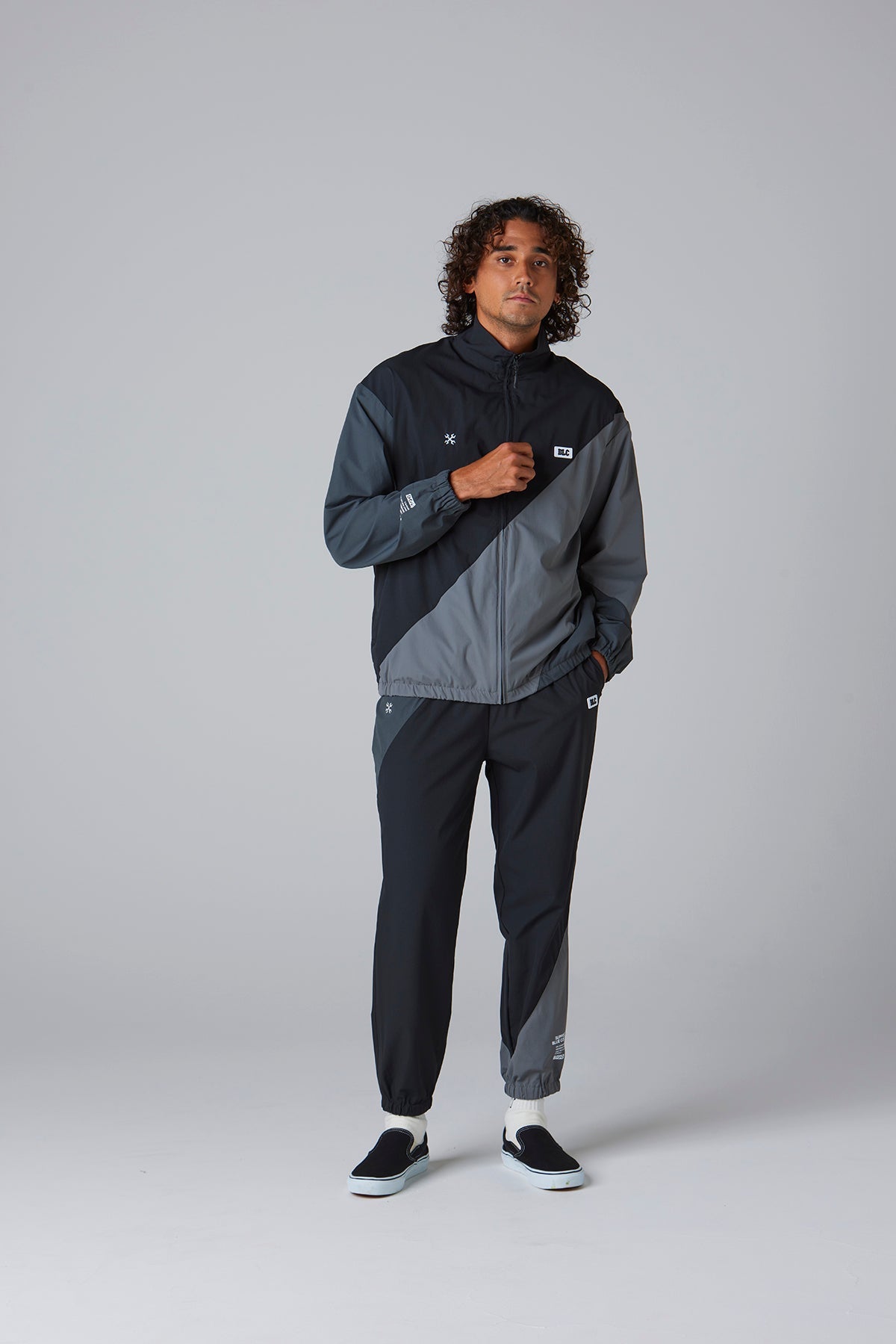 ストレッチトラックジャケット