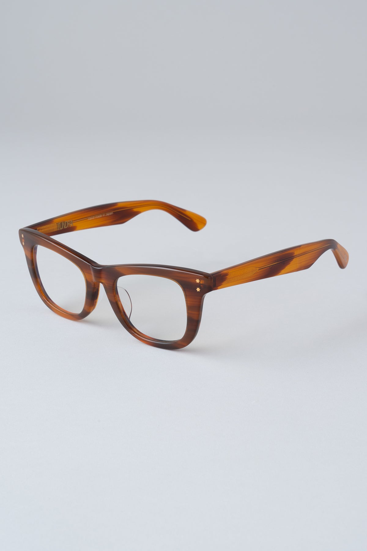 Model-TUNDRA -Photochromic-