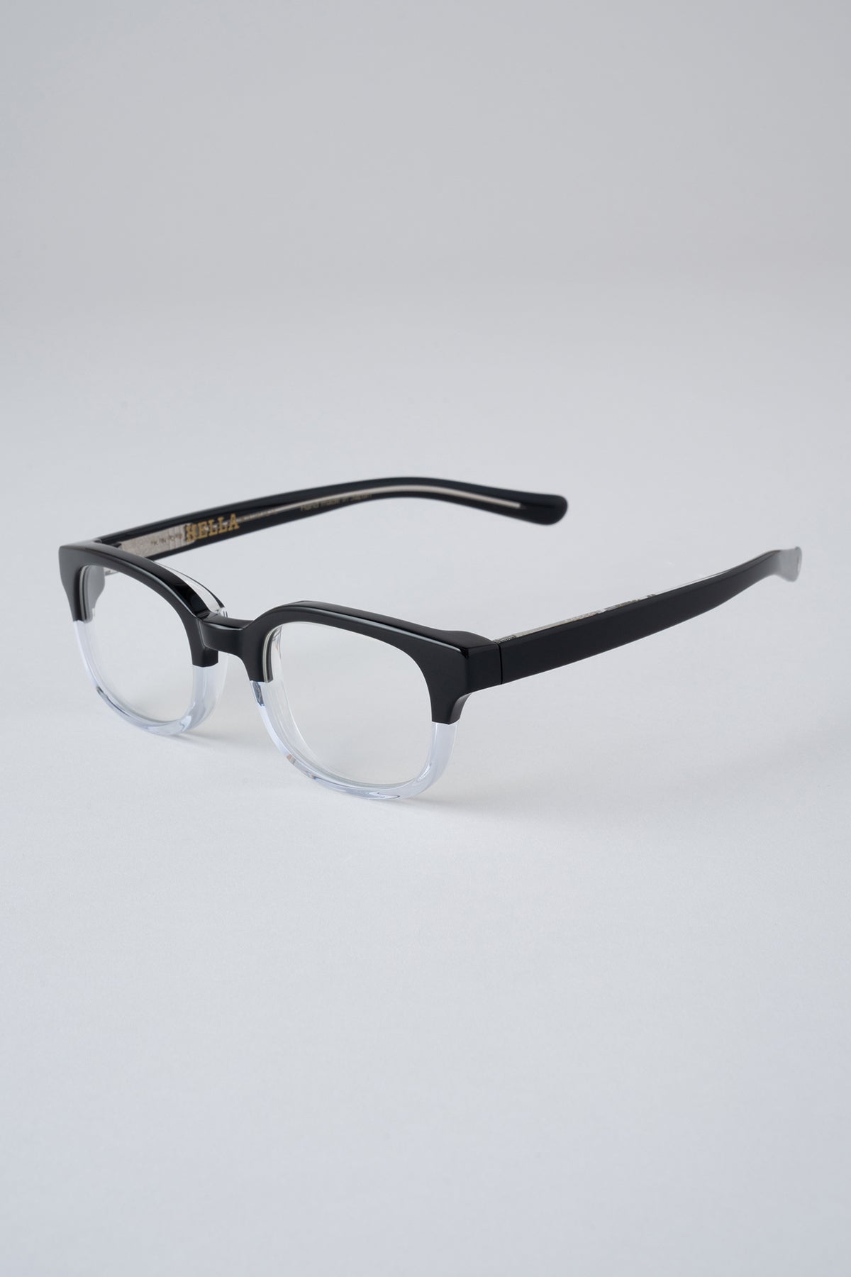 Model-HELLA -Photochromic-