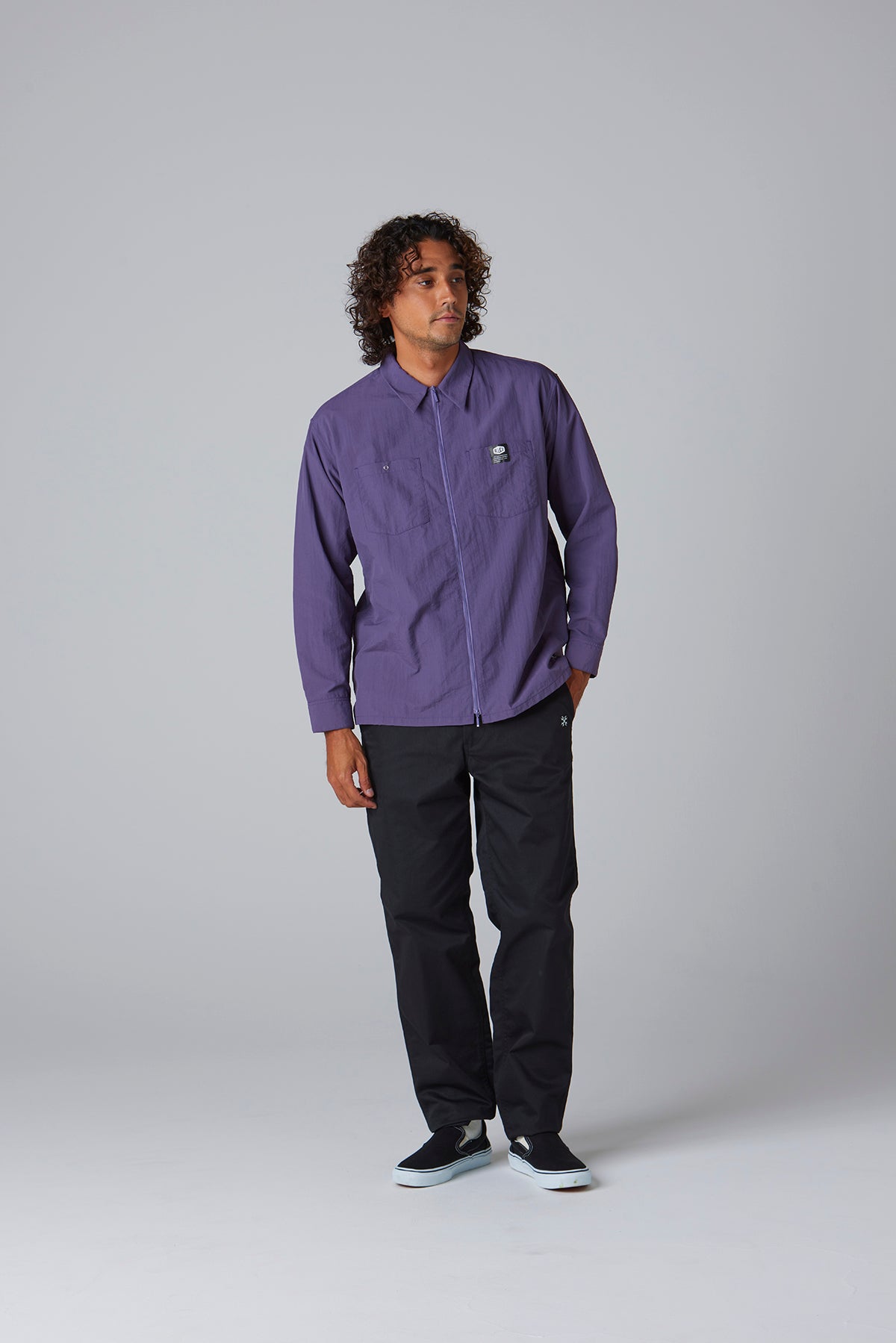 ナイロンフルジップシャツ