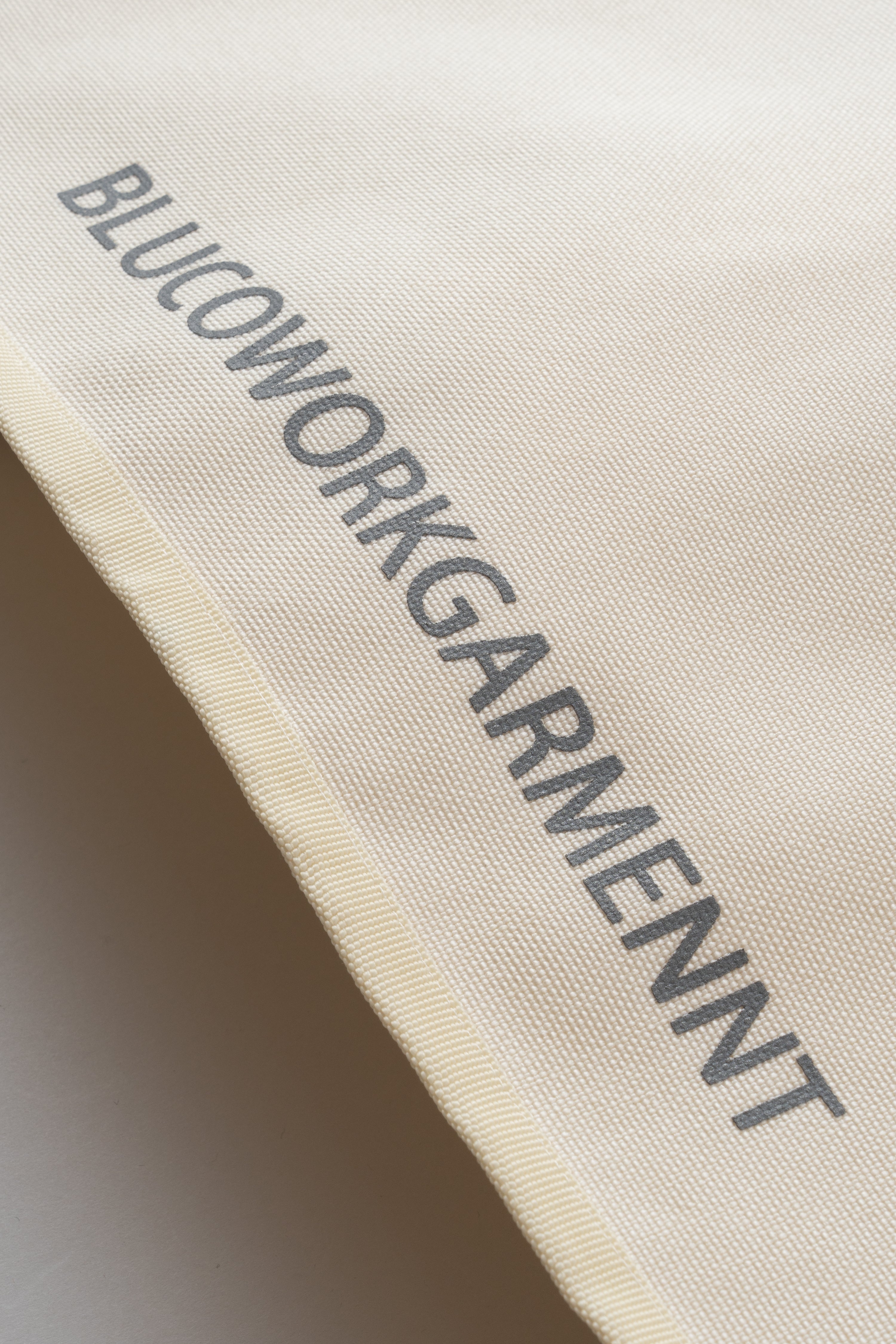 ブリックナイロン ユーティリティーベスト