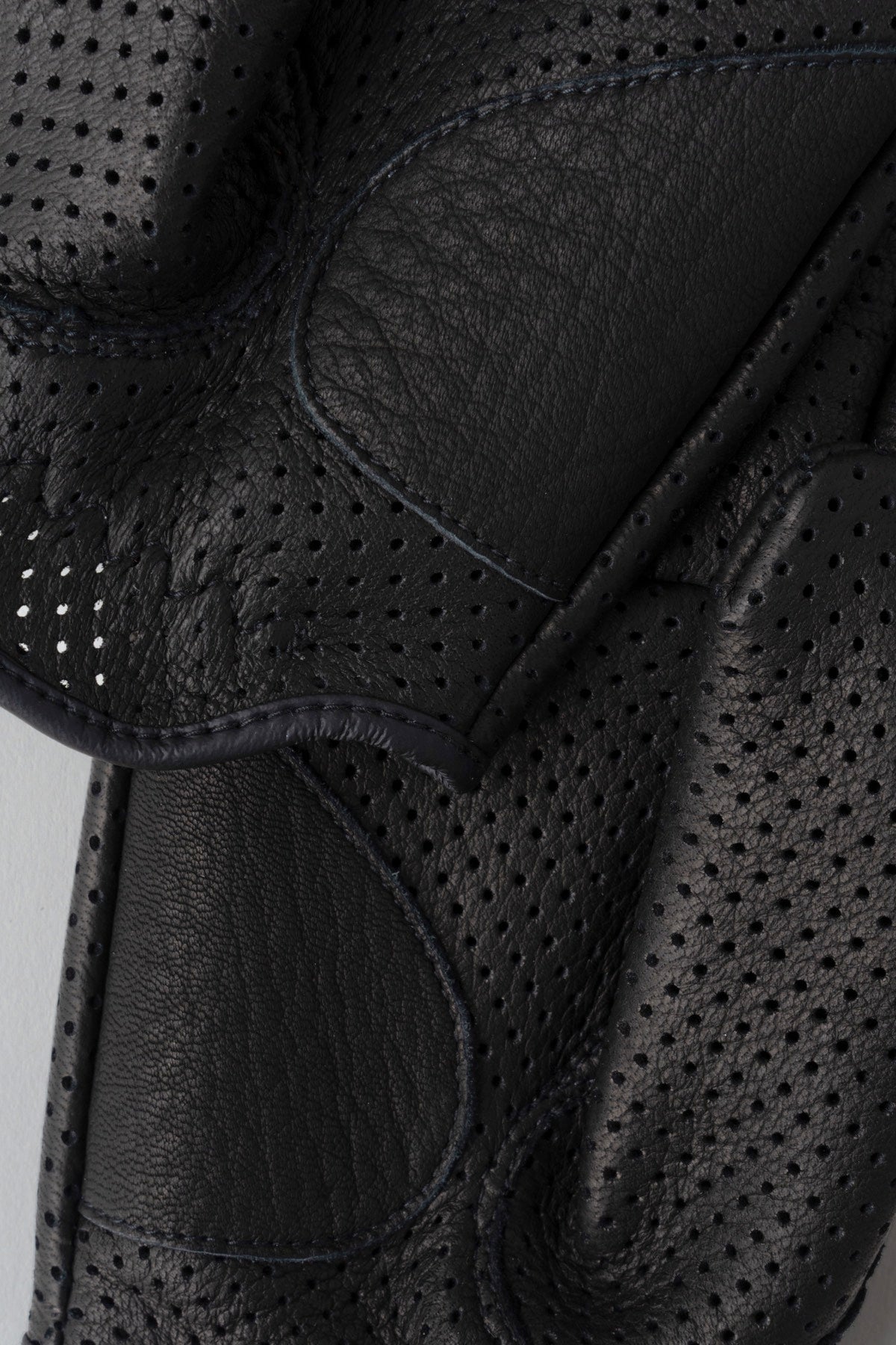 MCG SHORT MESH GLOVE