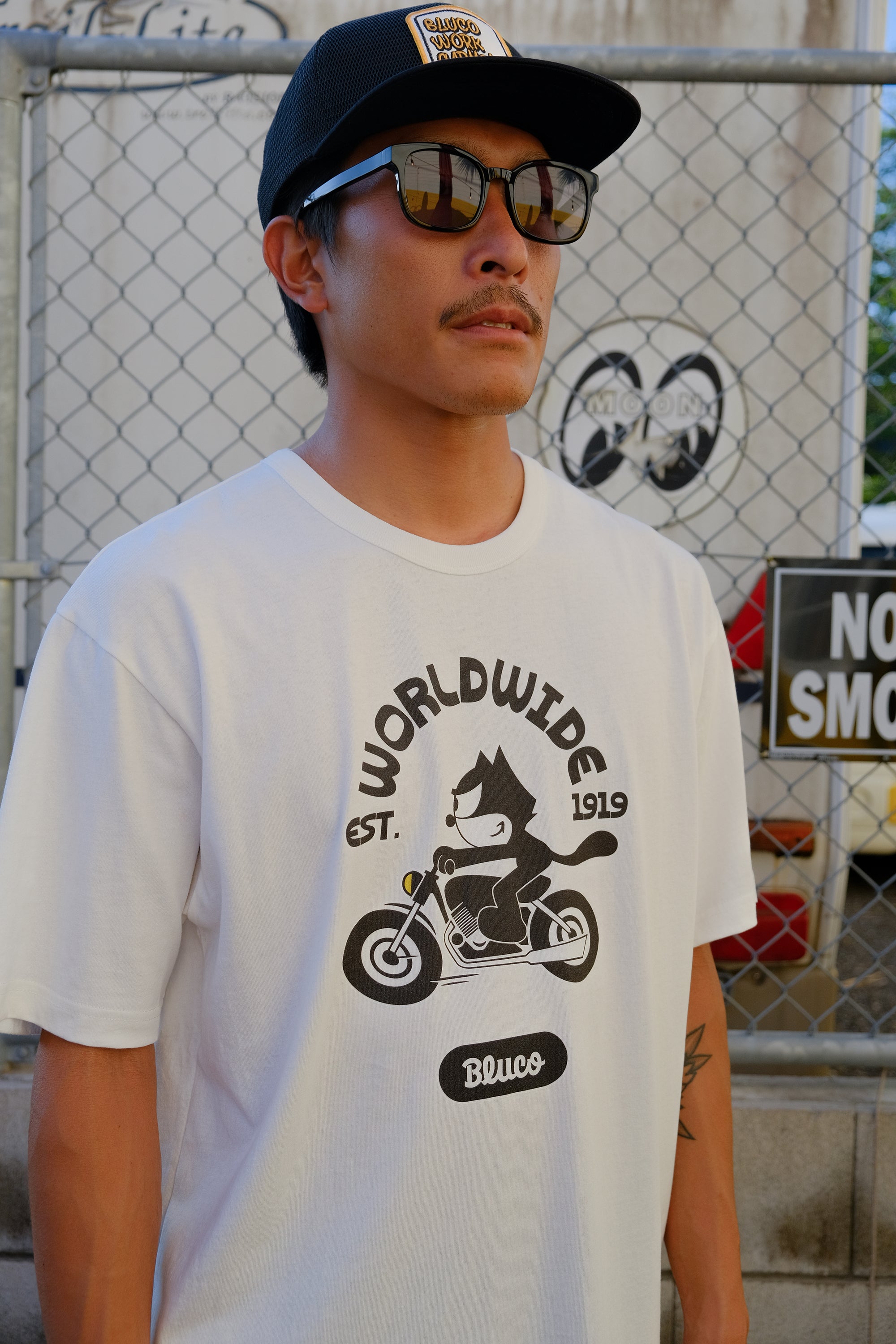 (FELIX×BLUCO) プリントTシャツ "World Wide"