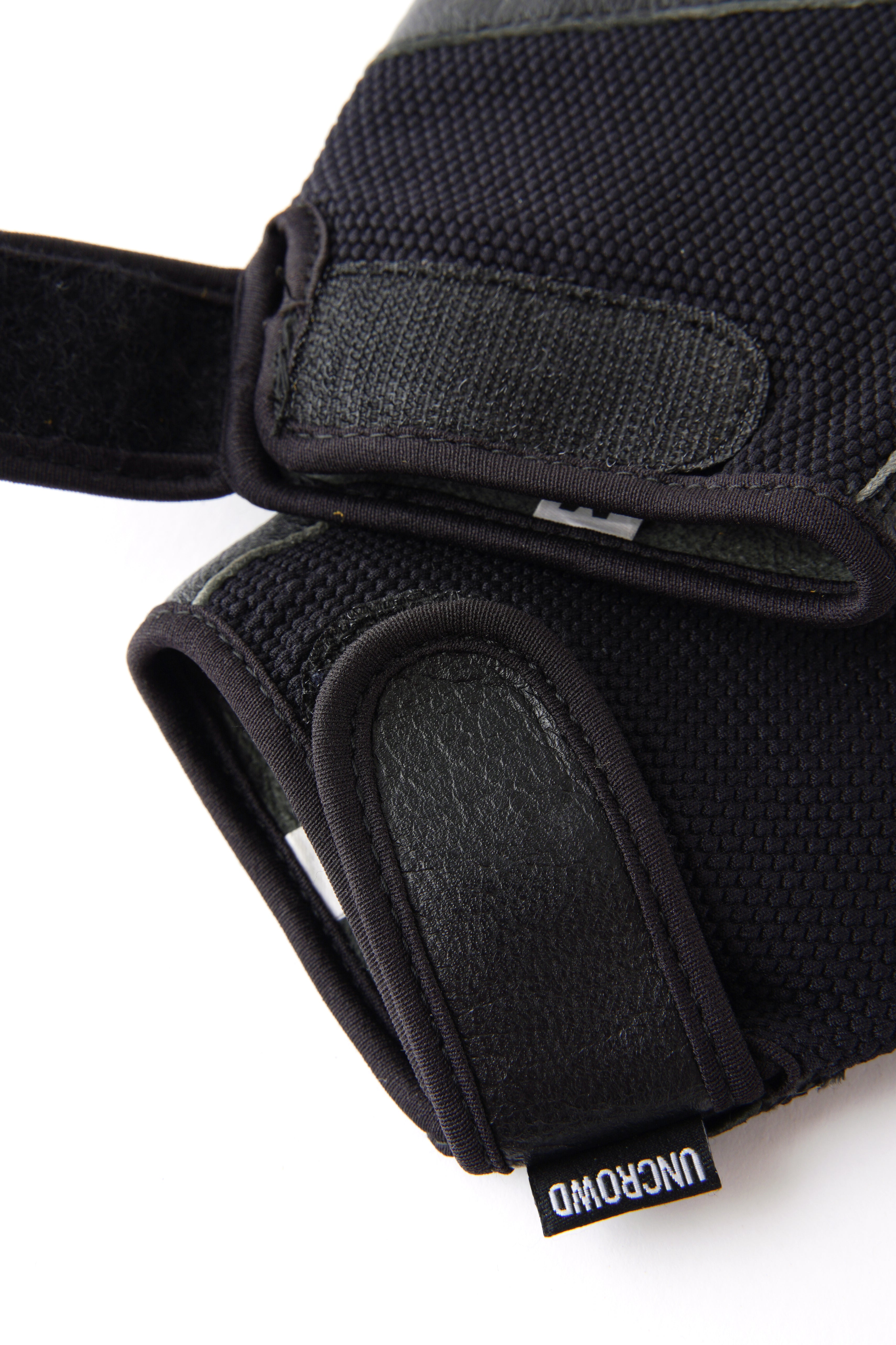 MESH GLOVE
