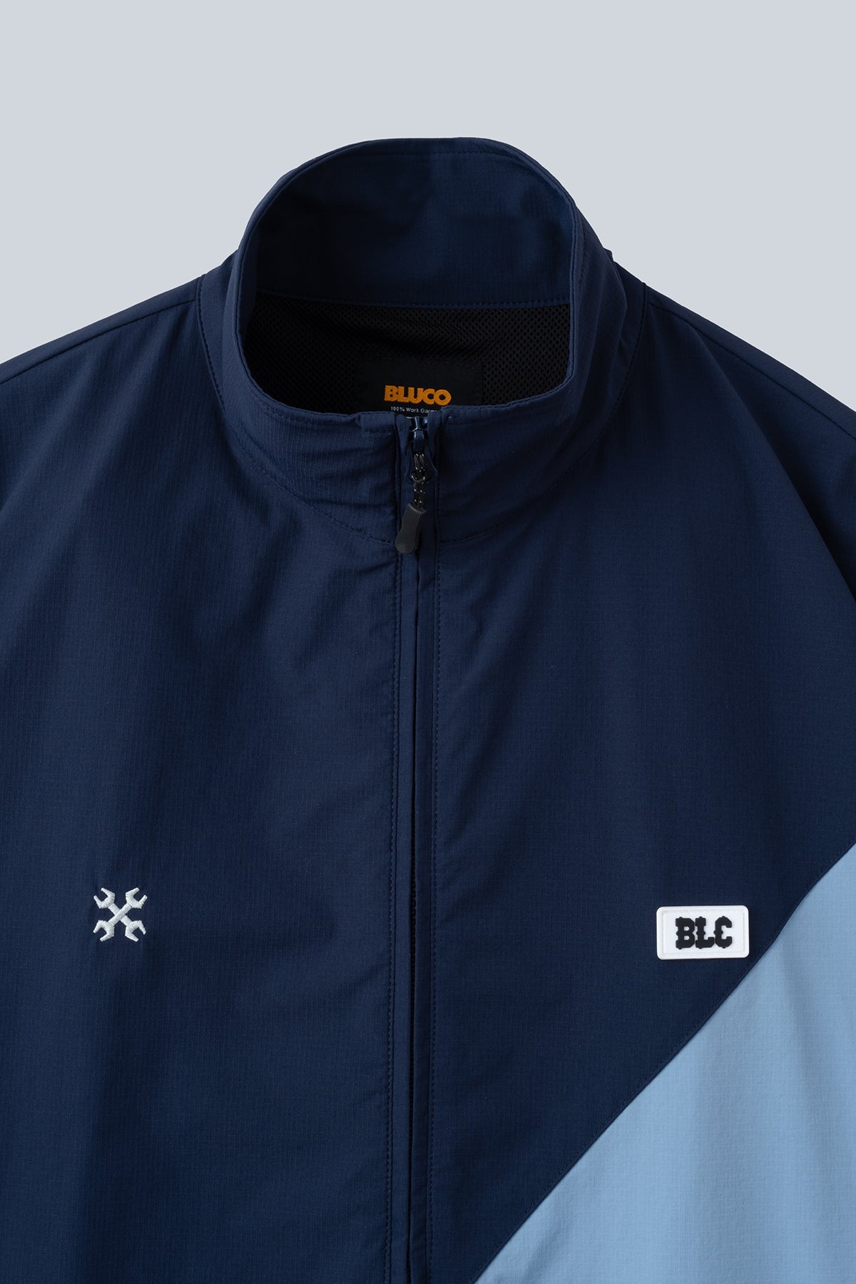 ストレッチトラックジャケット