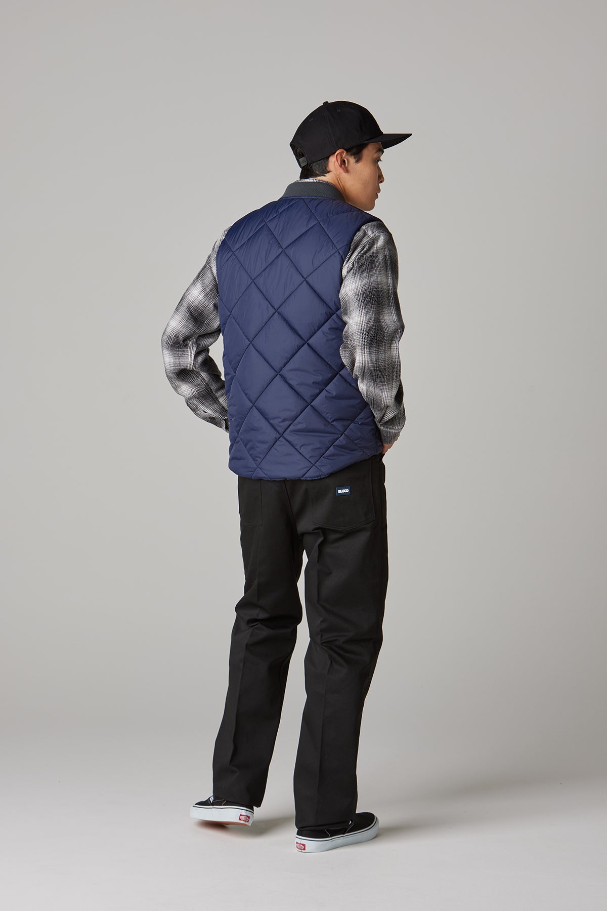 RIB COLLAR QUILTING VEST