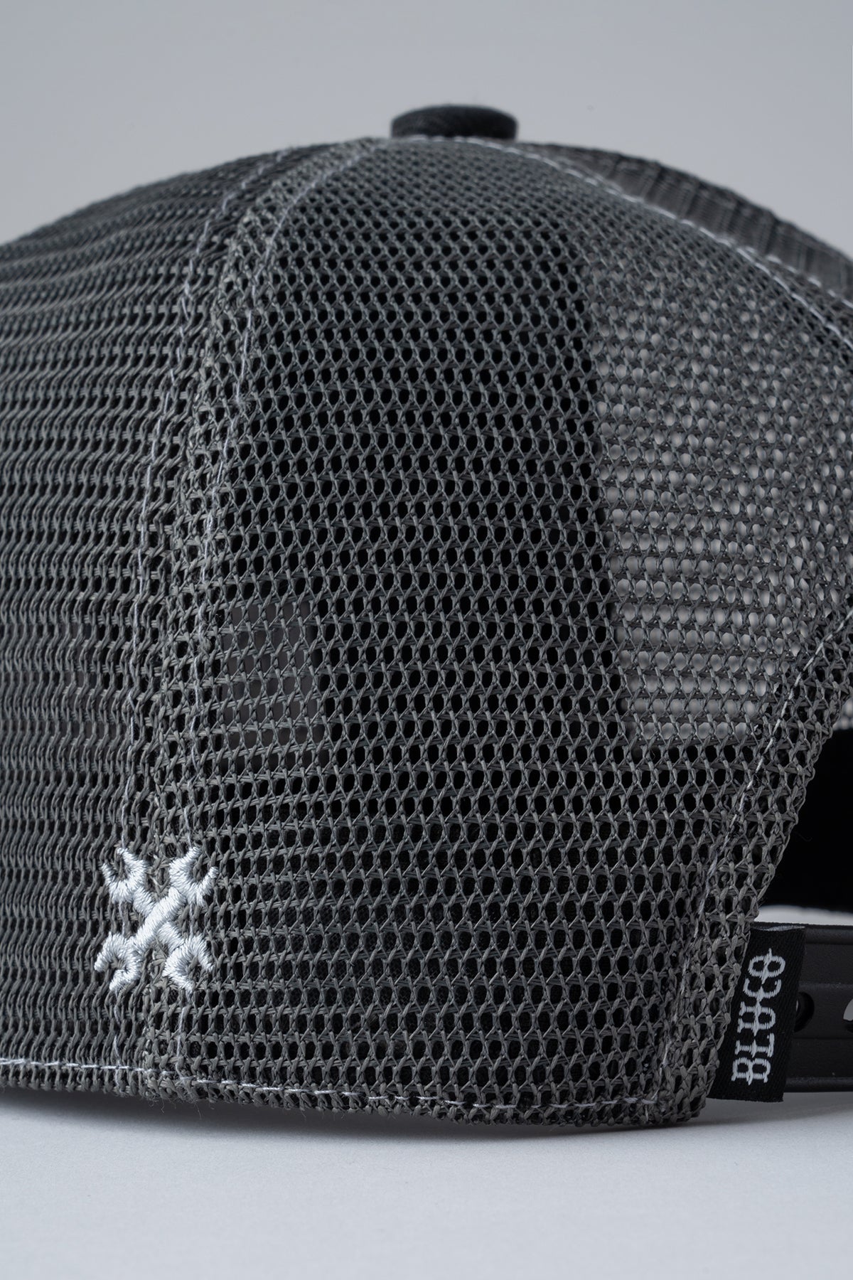 6-PANEL MESH CAP -BWG-