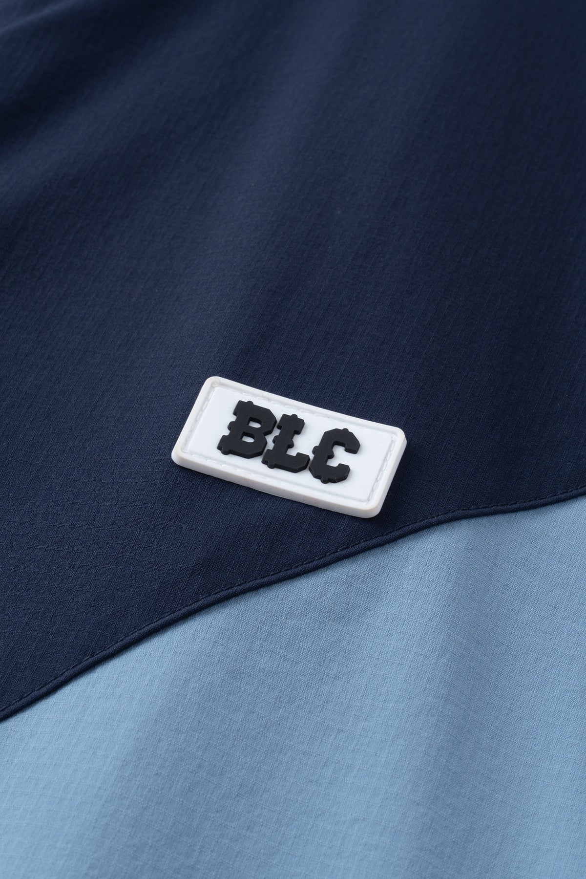 ストレッチトラックジャケット