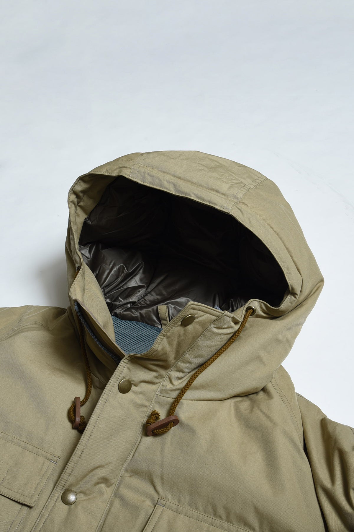 MOUNTAIN DOWN JACKET