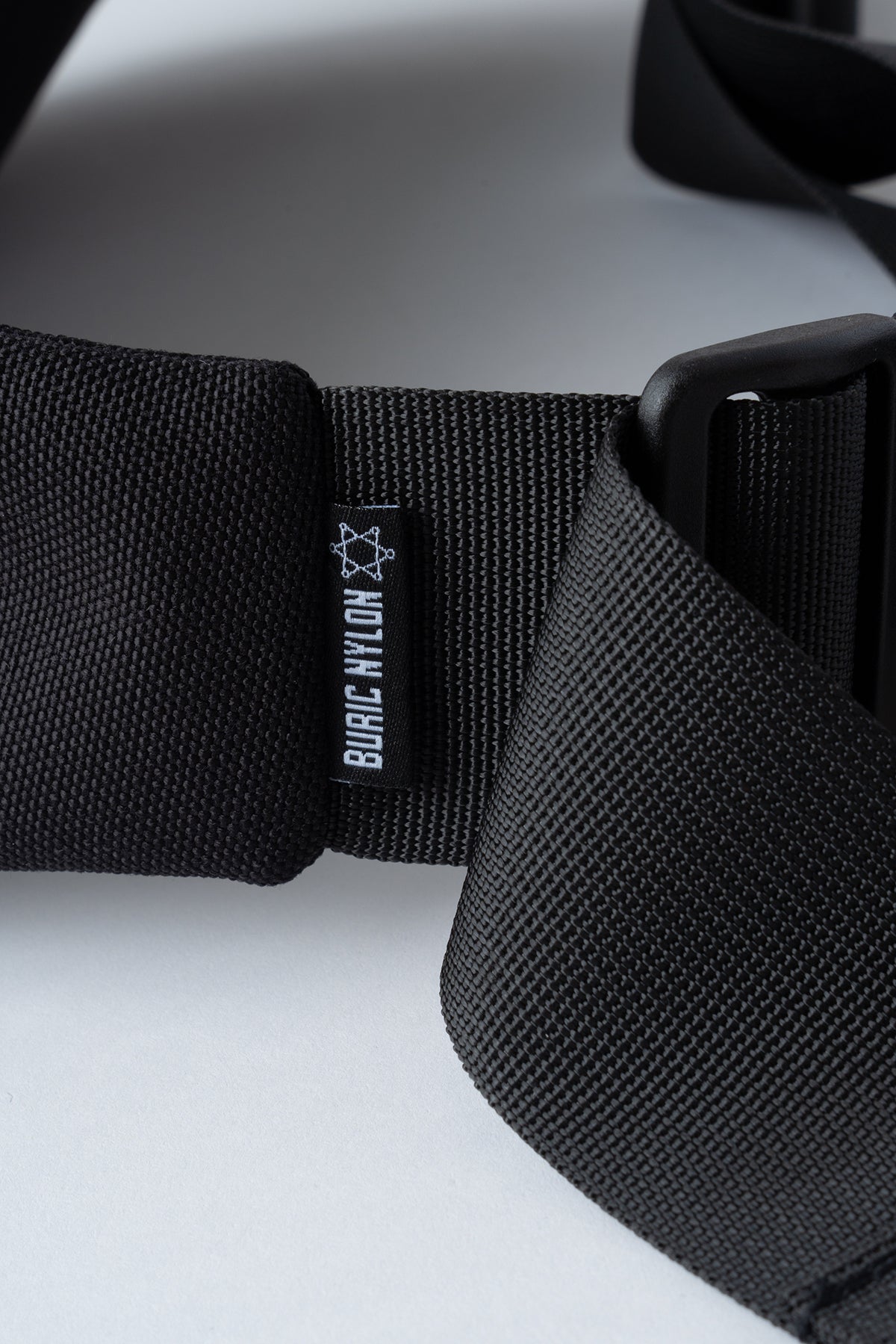 BURIC NYLON BODY BAG