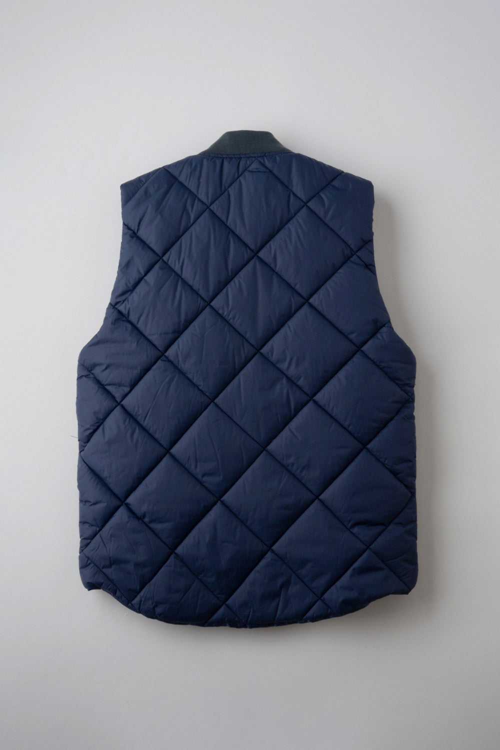 RIB COLLAR QUILTING VEST