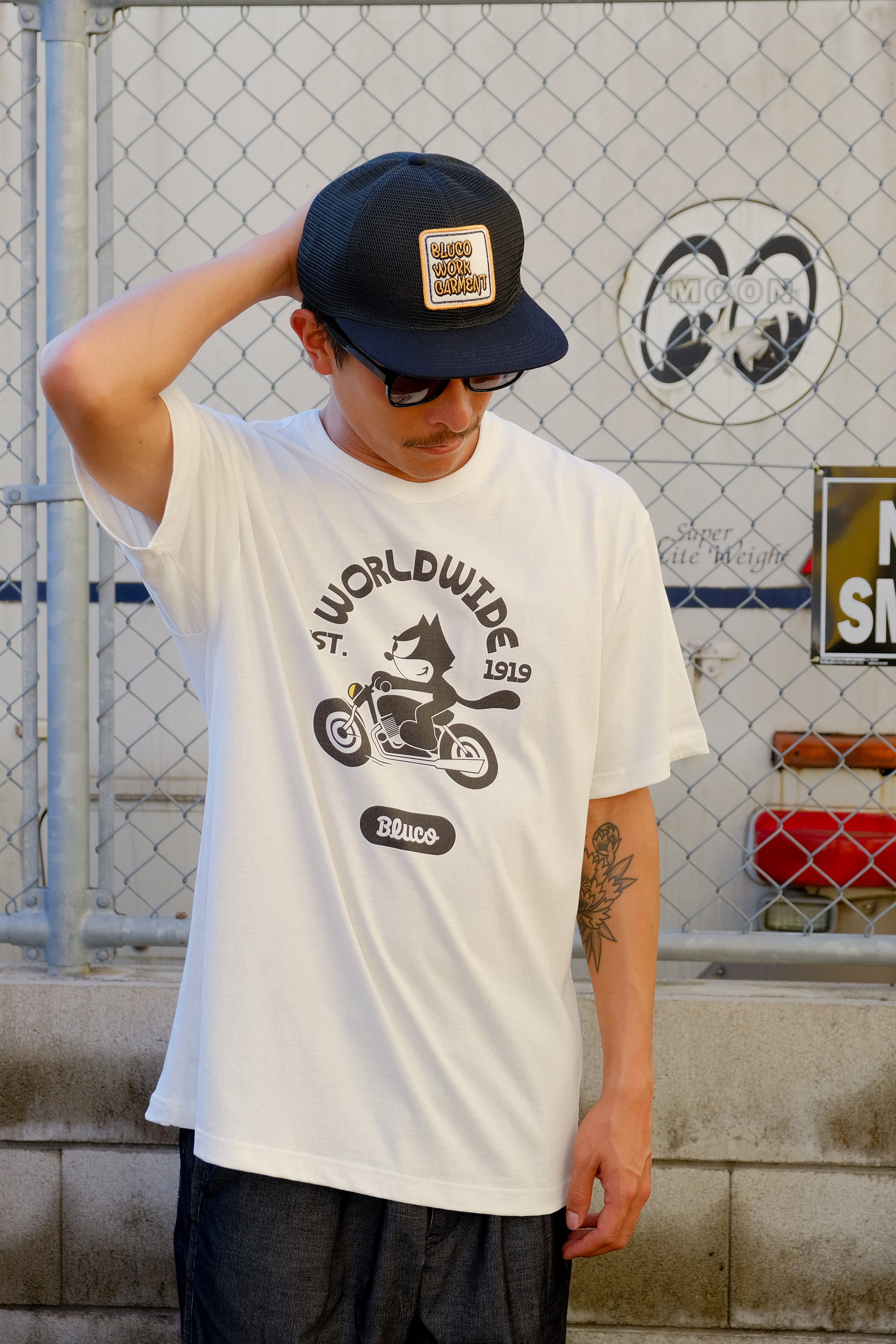 (FELIX×BLUCO) プリントTシャツ "World Wide"
